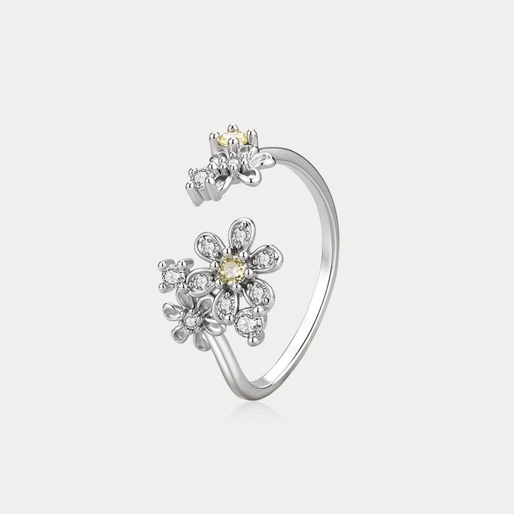 Selenichast Daisy Ring