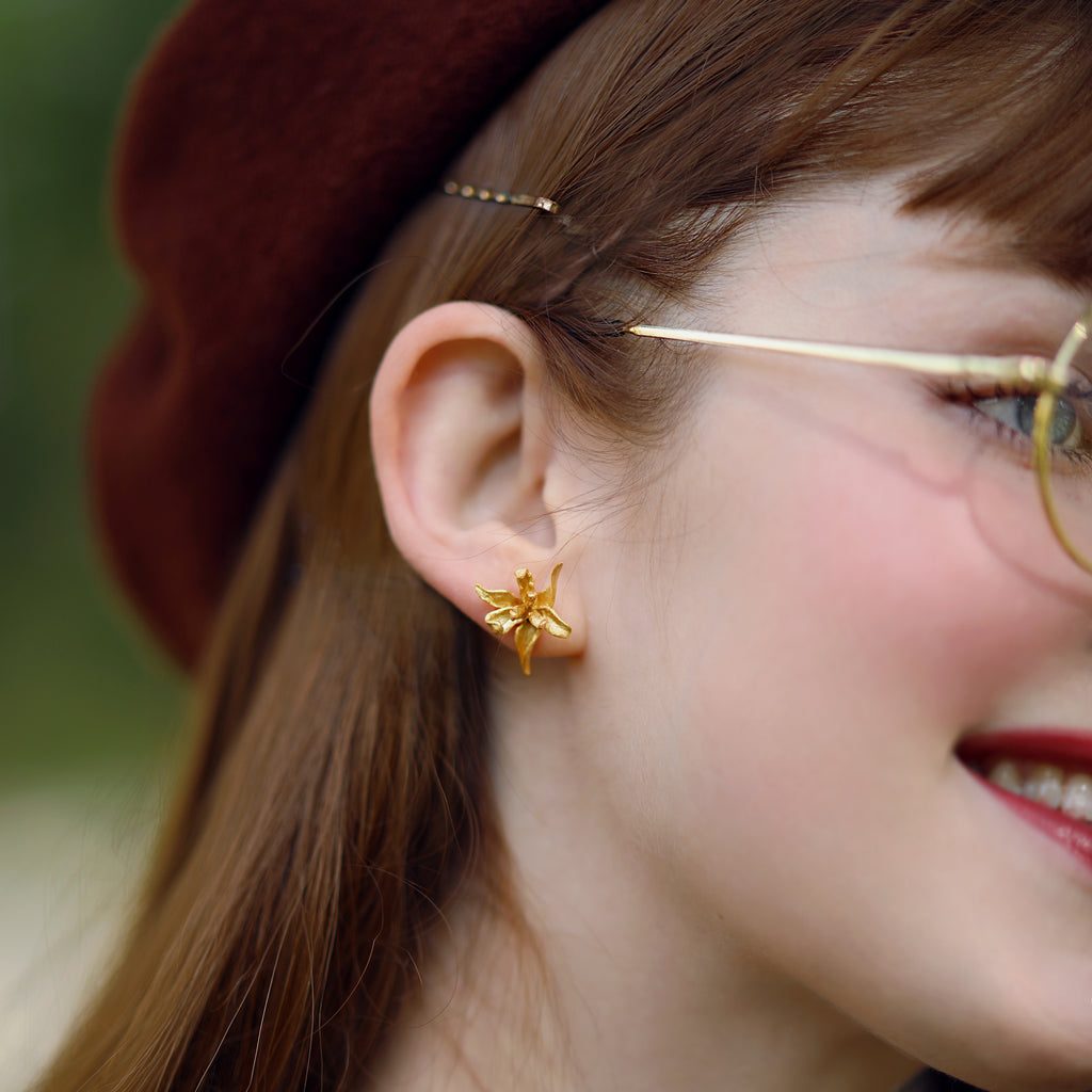 Selenichast Sterling Silver Iris Flower Stud Earrings, Iris