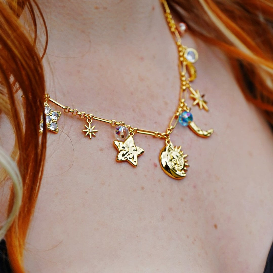 Collar de encanto de la estrella de la luna