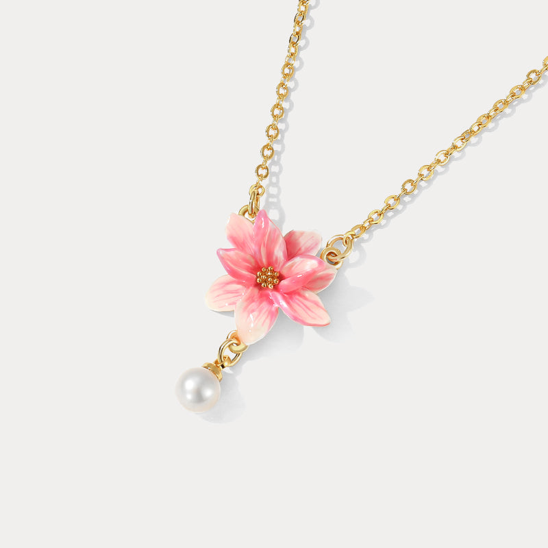 magnolia stylish necklace