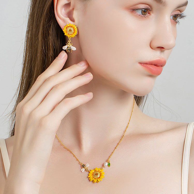 Sunflower & Bee Necklace Jewelry Set
