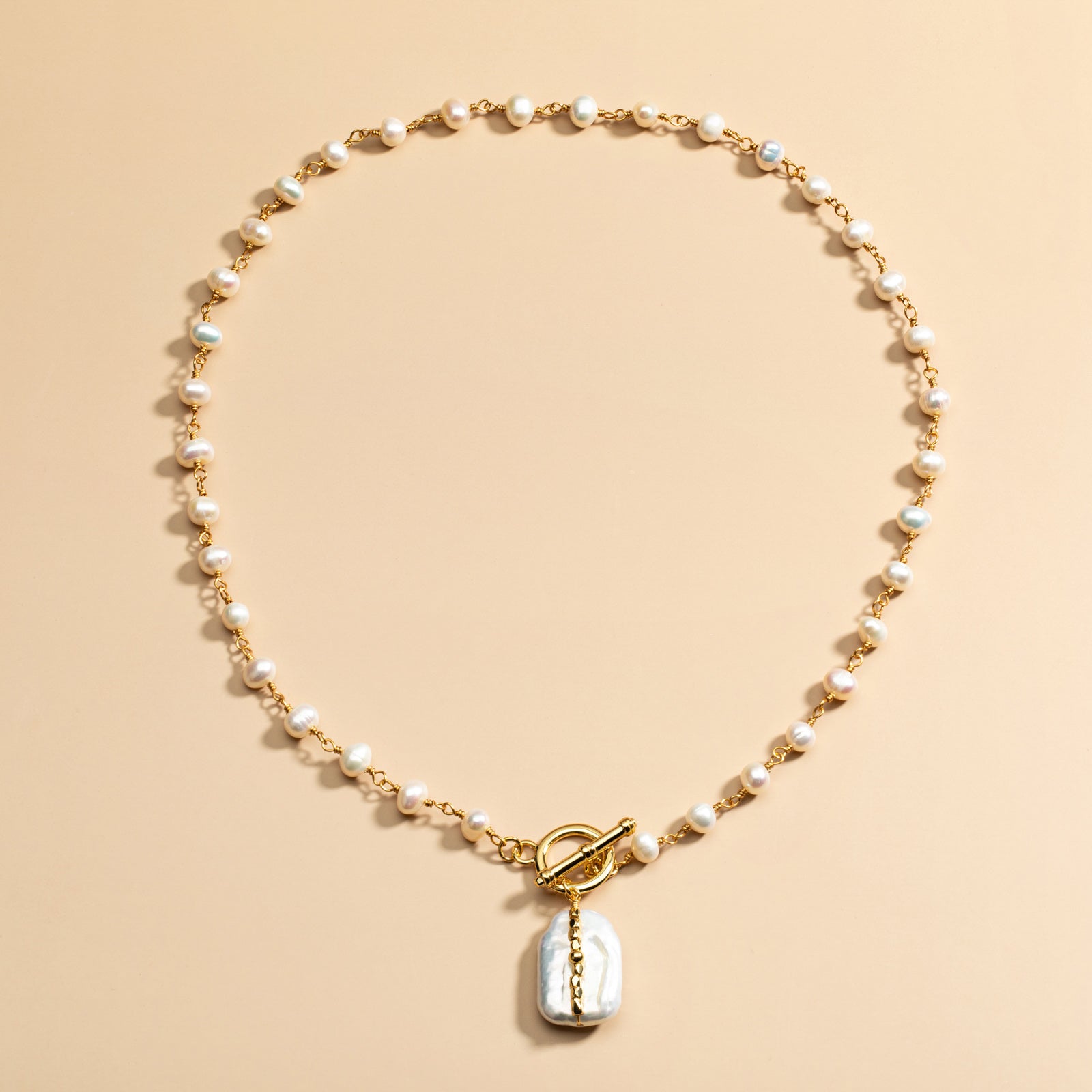 baroque pearl chic necklace
