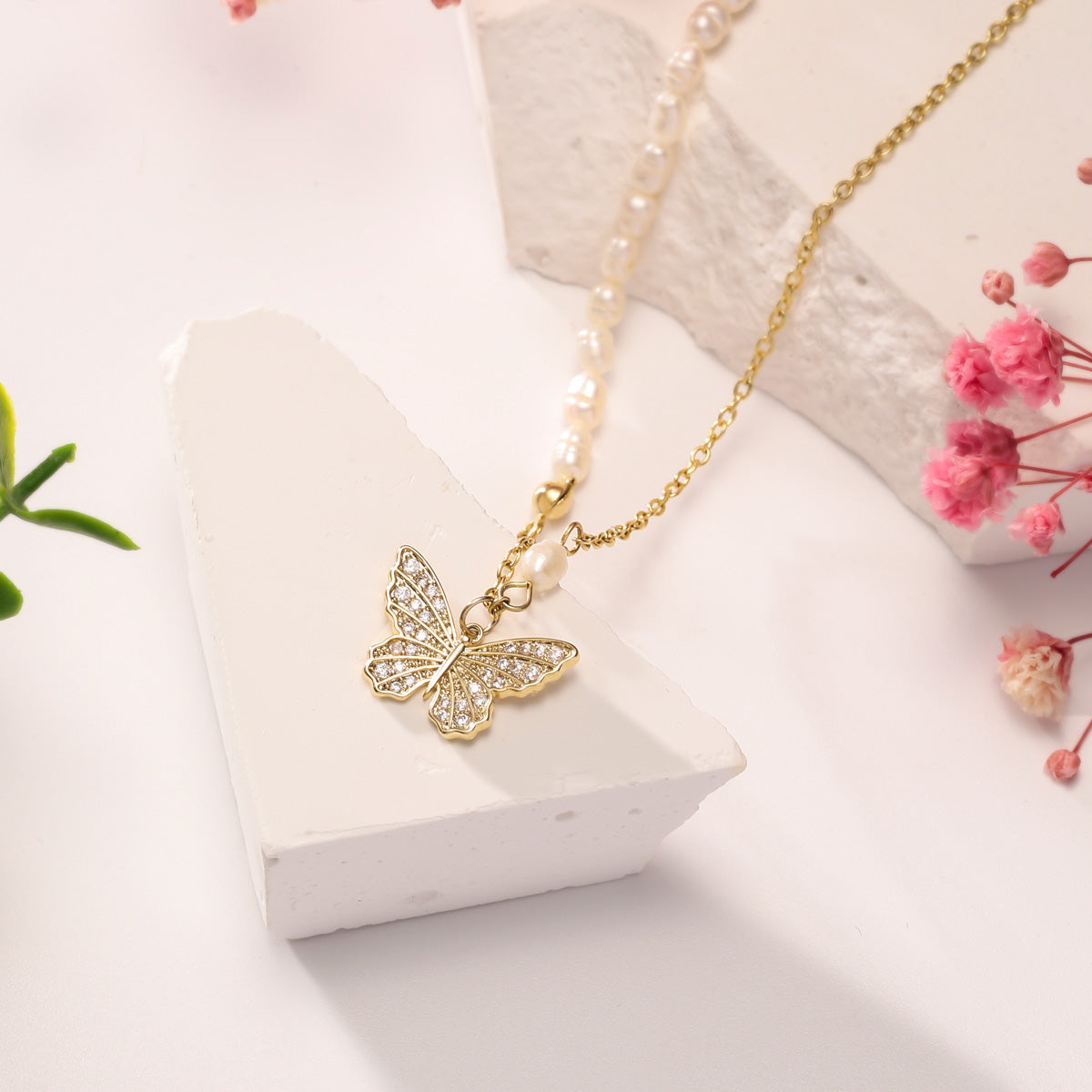 Butterfly Pearl Fashion Necklace