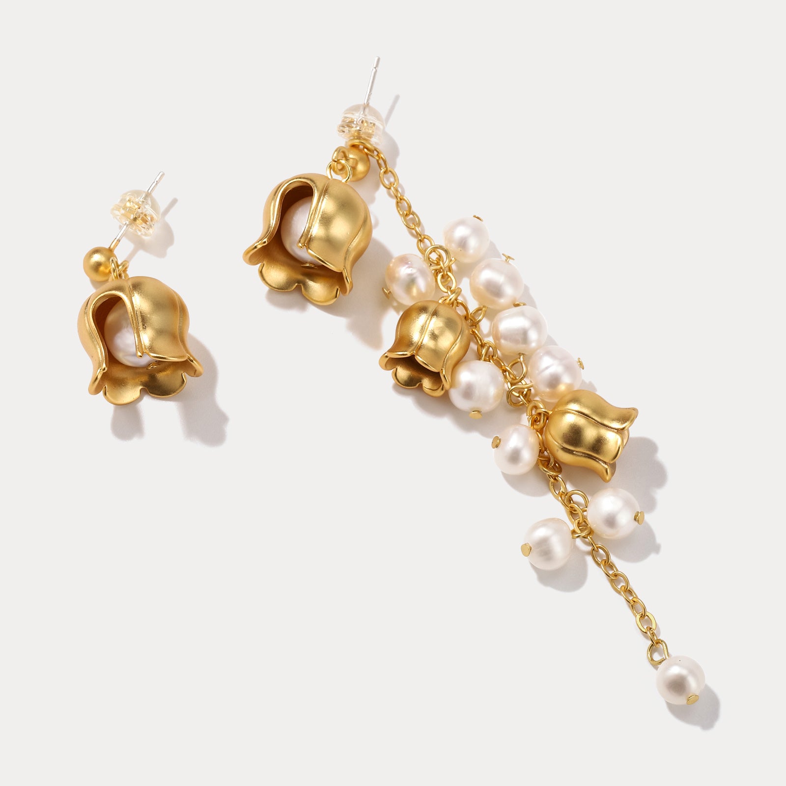 Lily Of The Valley Pearl Asymmetry Earrings