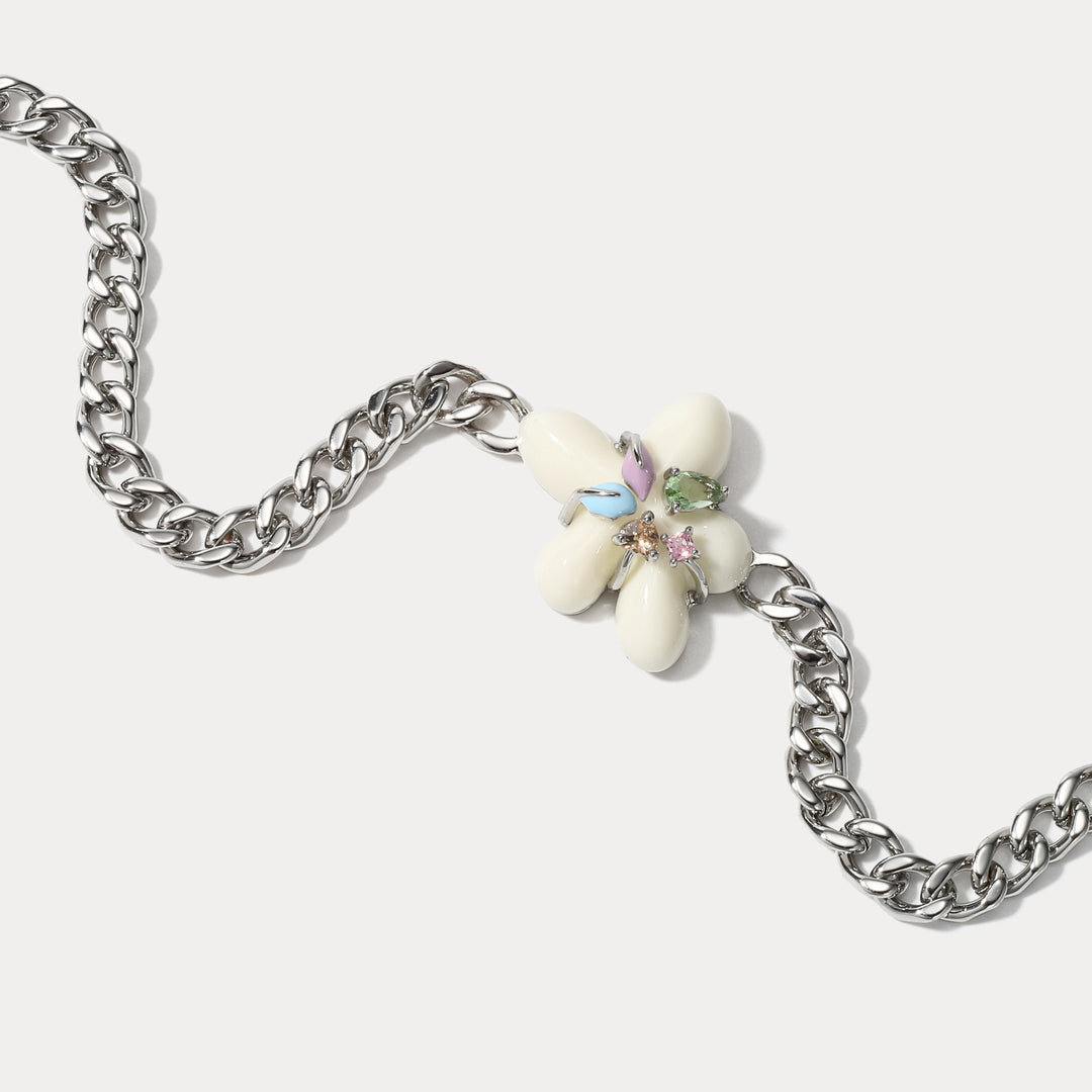 Selenichast Cream Flower Necklace