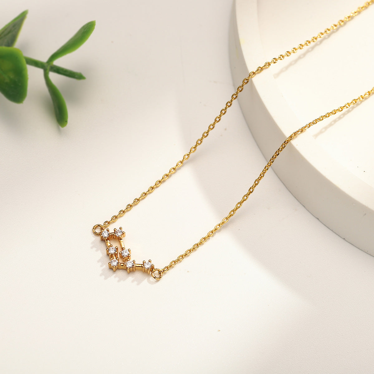 Aquarius Constellation Diamond Pendant Fashion Necklace
