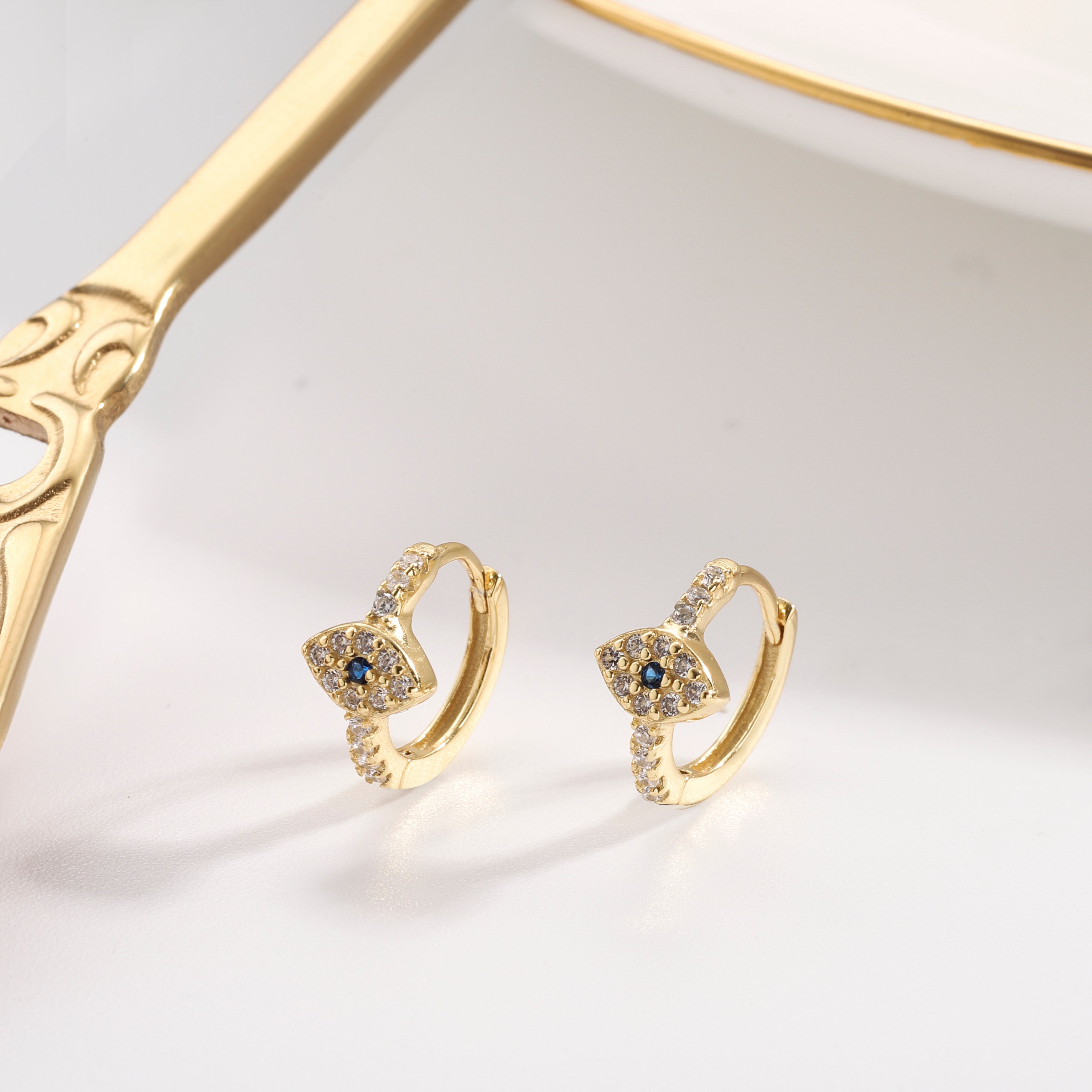 Selenichast sapphire eyes diamond hoops earrings