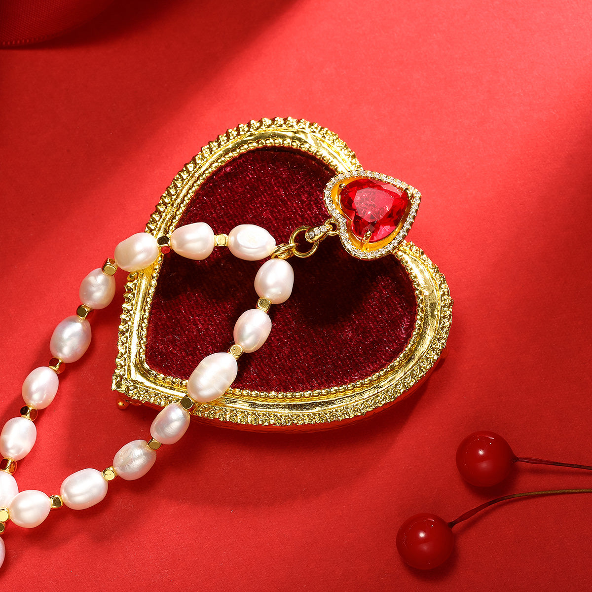 Heart Gem Pearl Necklace