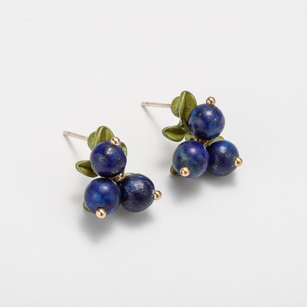 vintage blueberry stud earrings