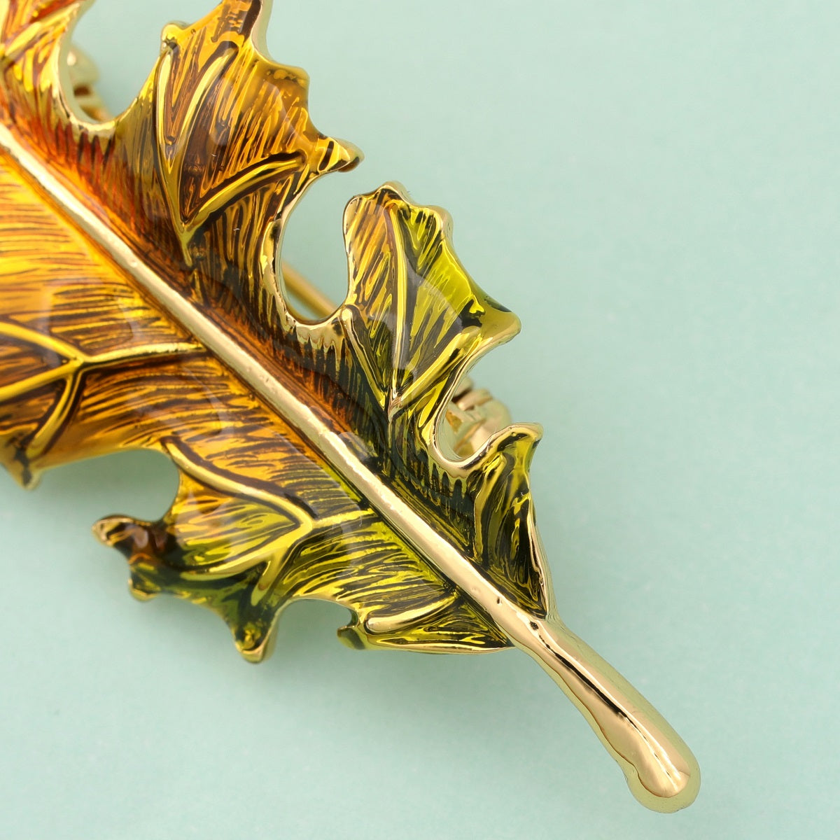 Ladybug Leaf Brooch Details