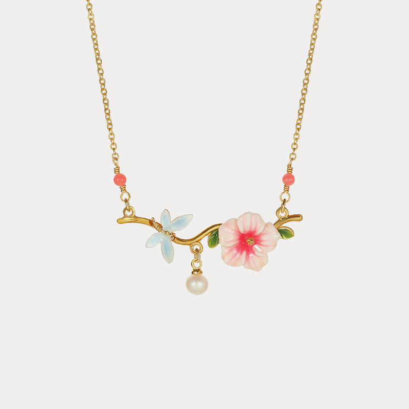 Selenichast hibiscus necklace